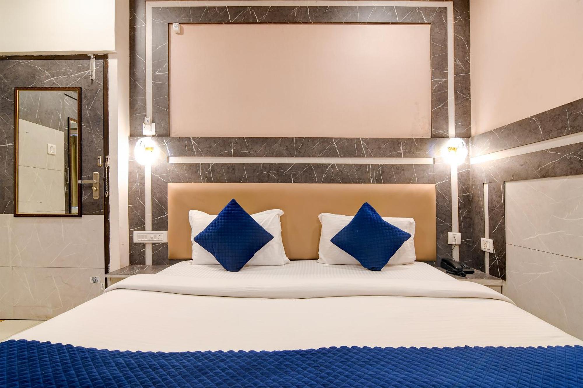 Hotel Q Inn Kolkata Luaran gambar