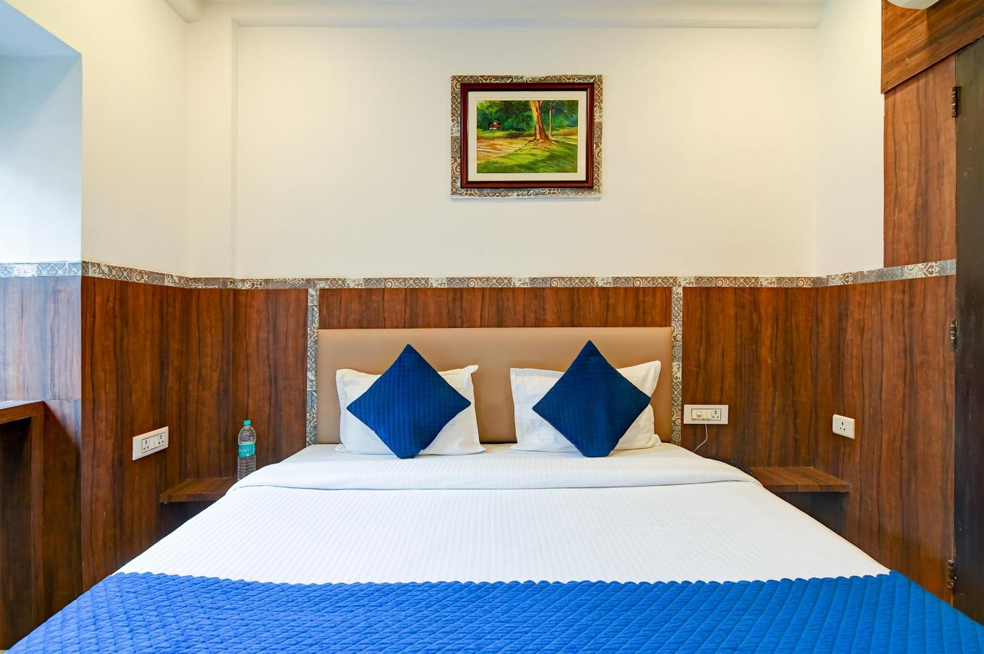 Hotel Q Inn Kolkata Luaran gambar