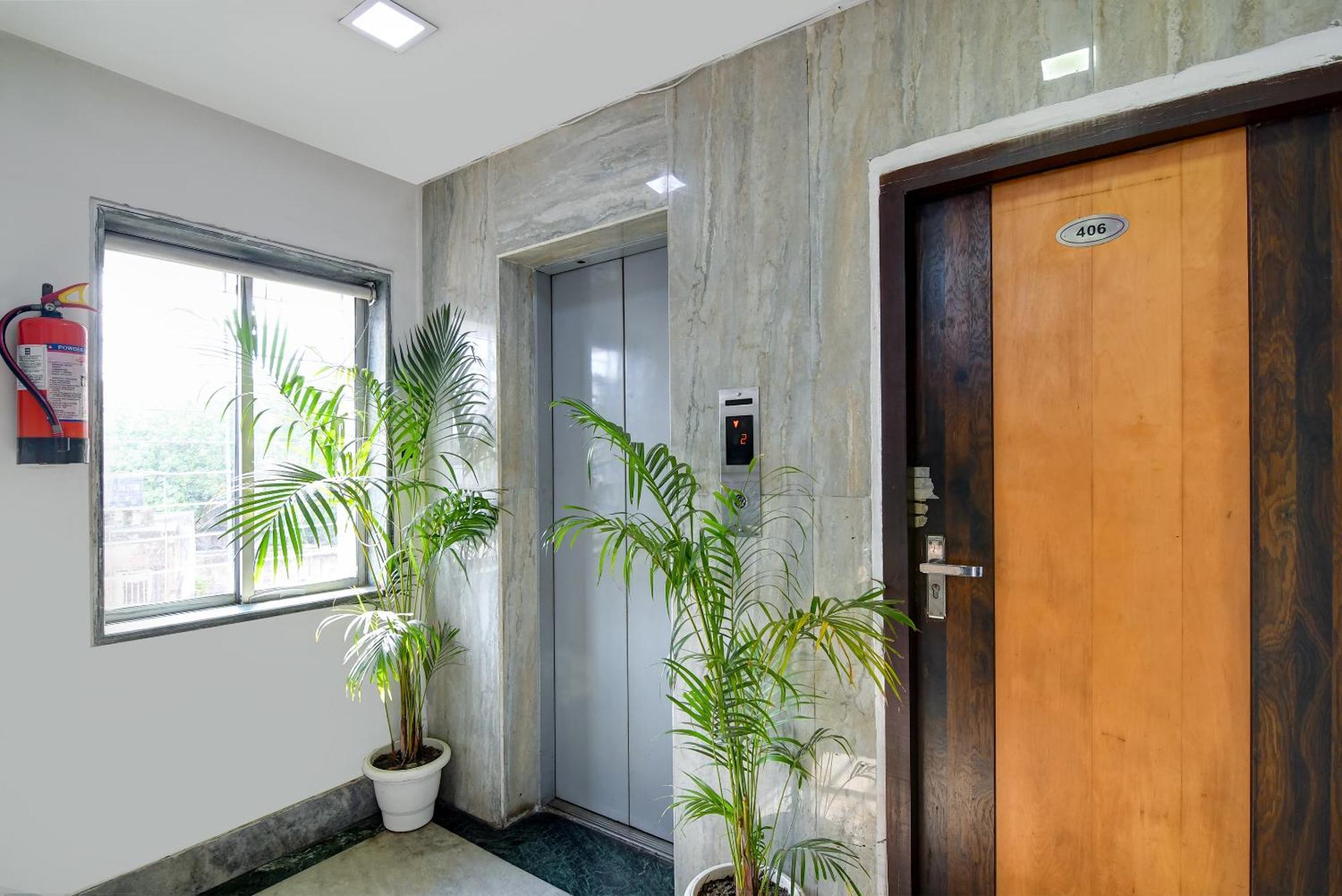 Hotel Q Inn Kolkata Luaran gambar